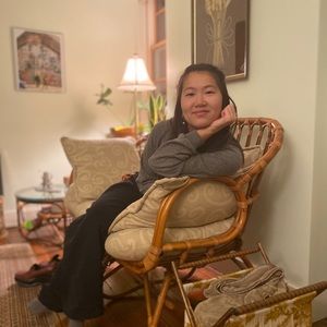 Meet your Posher, Lia